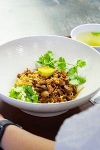 Bakmi Ayam Jamur Warung Bakmi Mpek Tjoen